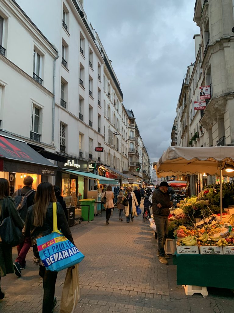 Rue de Levis